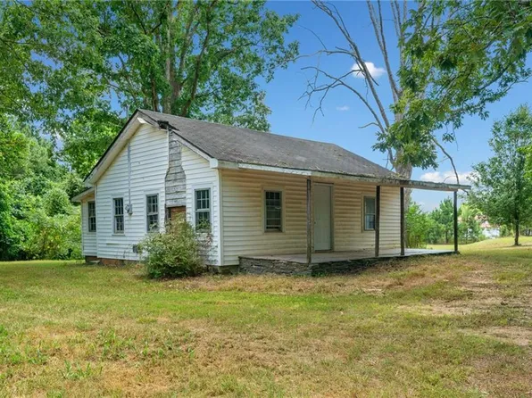 200 Blue Haze Dr, Jasper, GA 30143