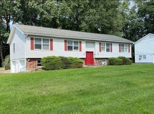 11 Riozzi Ct APT C, Saugerties, NY 12477