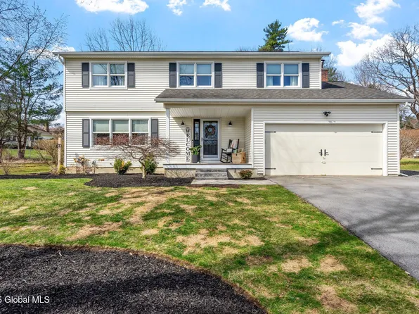 1431 Orlyn Drive, Niskayuna, NY 12309