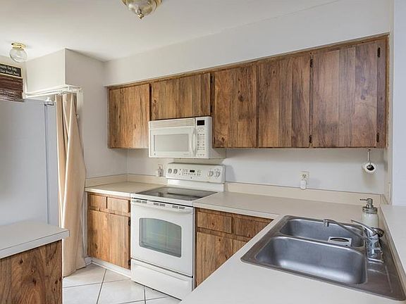 4th image of 3325 W Wyoming Cir #0