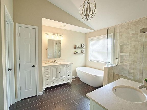 4th image of 5367 Branch Creek Cir