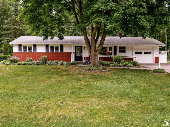 7904 Comanche Trl, Temperance, MI 48182