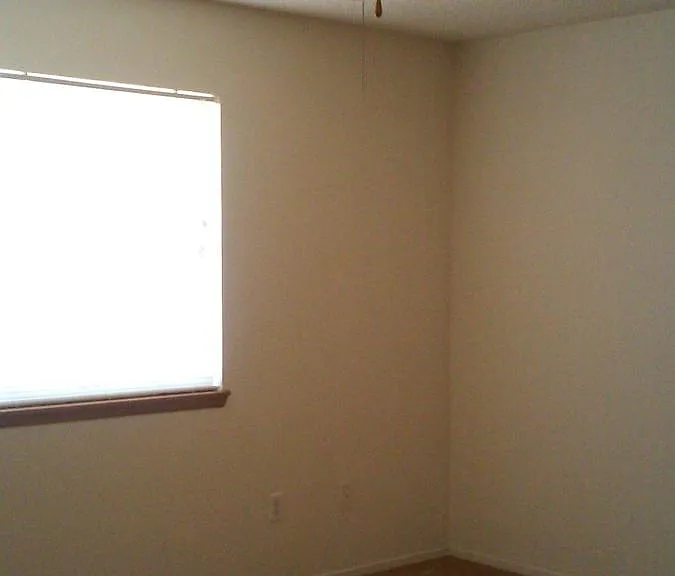 8461 Ironwood Ave — Photo 12