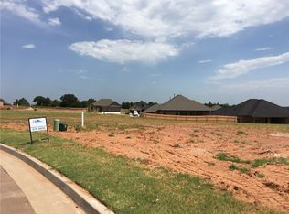 6223 Beverly Hills Dr, Edmond, OK 73034