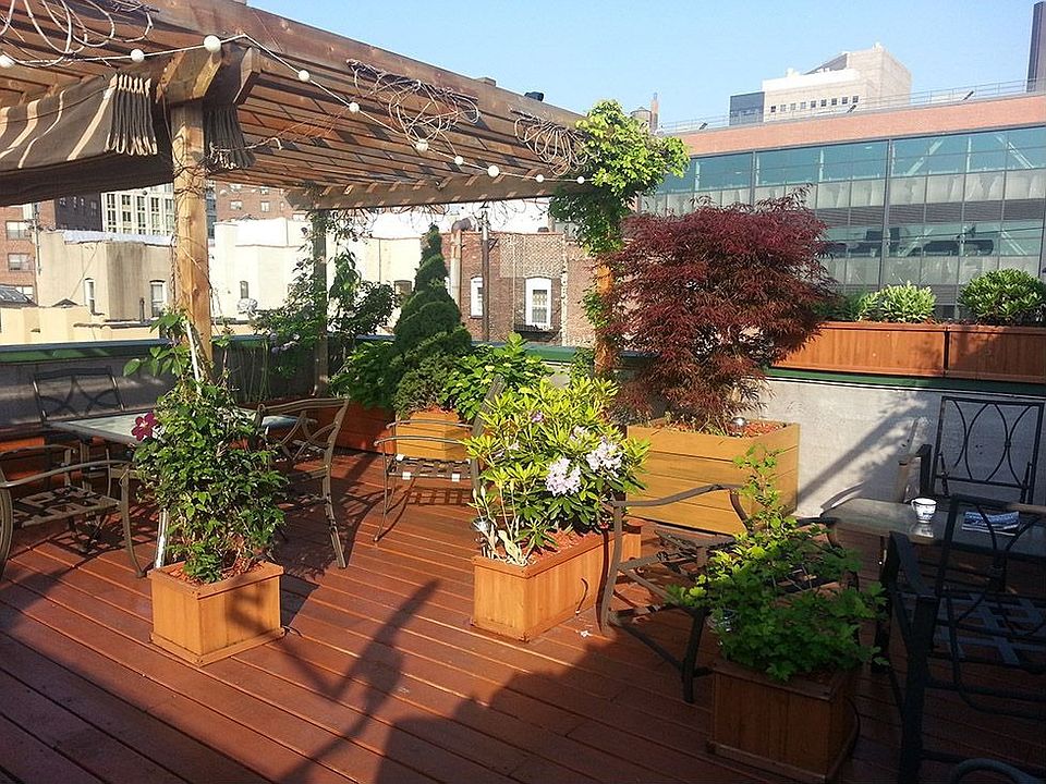 Rooftop Deck