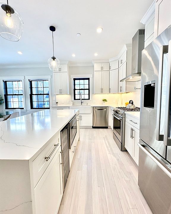 Locke Town Houses 13 Lowell St Arlington MA Zillow