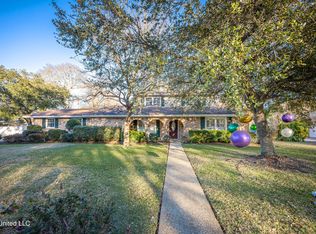 910 Warren St, Pascagoula, MS 39567