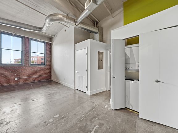 5th image of 200 Main St APT 204