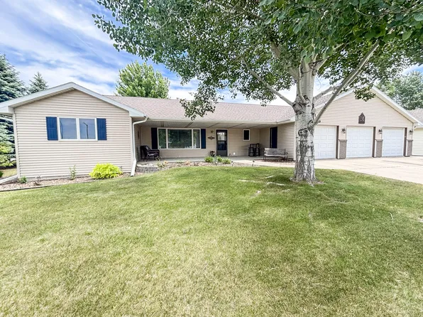2003 17th Ave S, Brookings, SD 57006