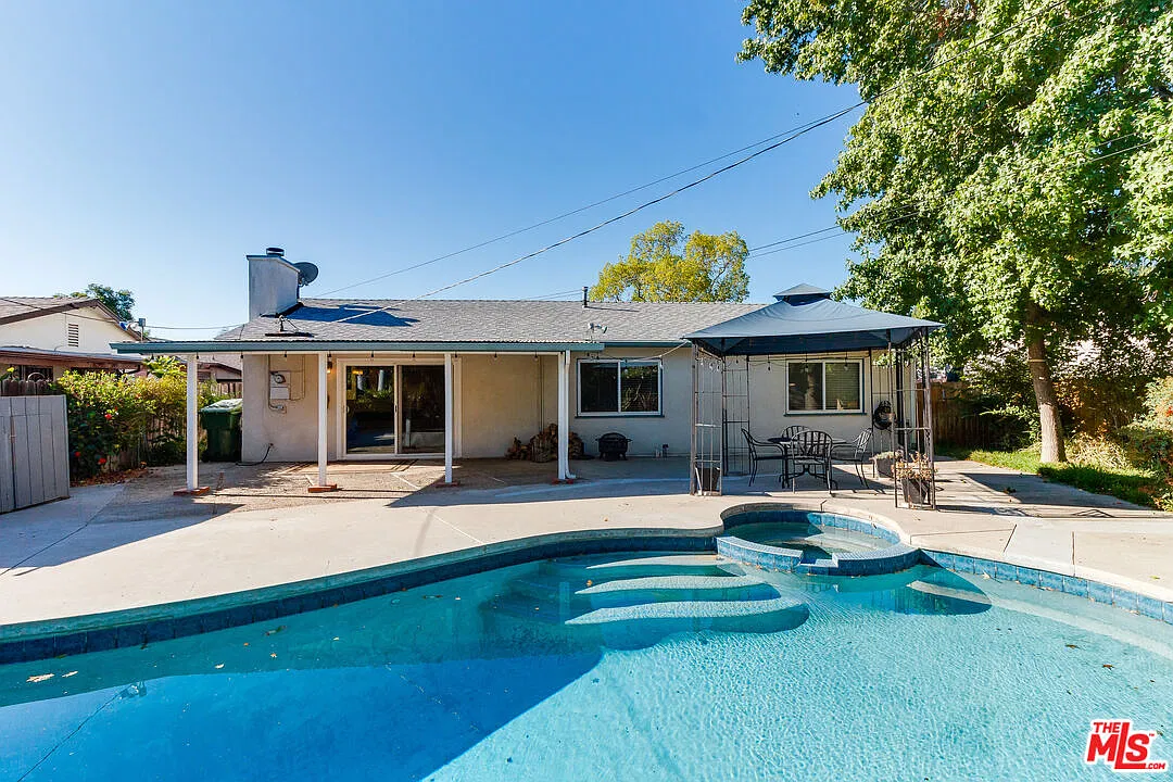 4 bed, 2.0 bath, 1573 sqft, $5,495 — Photo 1