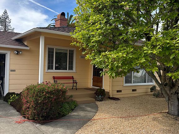 2nd image of 2029 Albany Drive