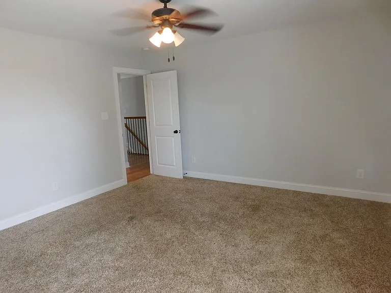 101 Staffordshire Dr — Photo 48