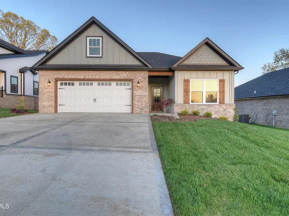 734 Hunts Terrace Dr, Kingsport, TN 37663