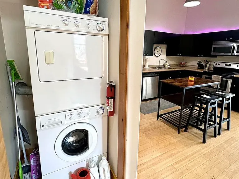 213 N Walnut St #1-3-4 — Photo 31
