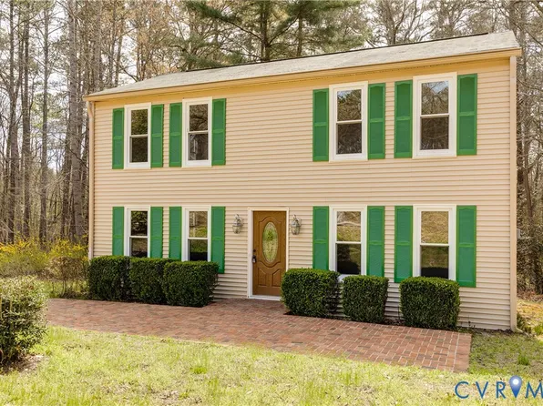 501 Rustic Dr, Carson, VA 23830