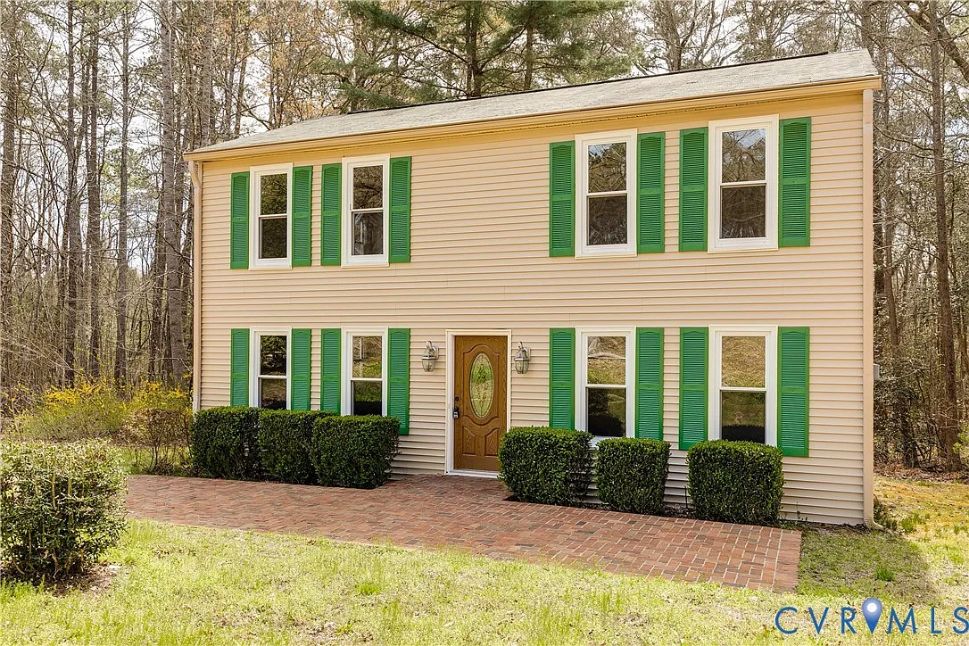 501 Rustic Dr photo 1