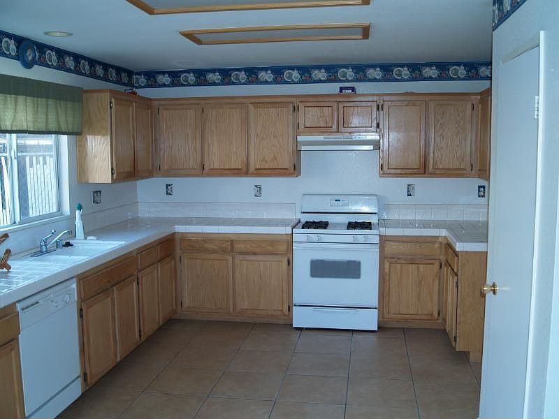 2nd image of 1017 Whisperig Wood Ln