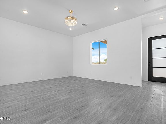 5th image of 5211 S 339TH Avenue