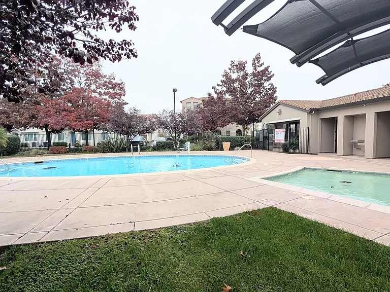 5301 E Commerce Way #67104 — Photo 32