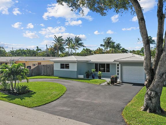 3rd image of 1330 NE 47th Street