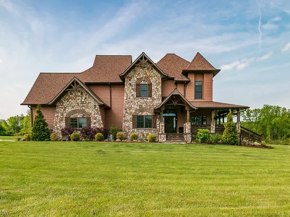 8980 Brakeman Rd, Chardon, OH 44024