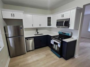 847 81st St APT 2, Miami Beach, FL 33141