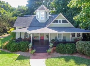 512 Concord Rd, Davidson, NC 28036