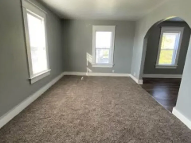 915 S Chestnut Ave — Photo 5