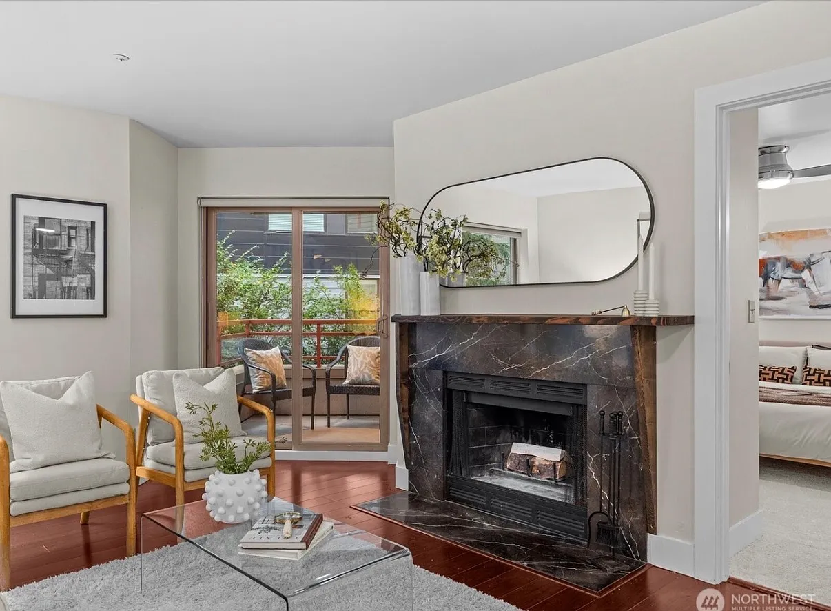 1 bed, 1.5 bath, 572 sqft, $2,250 — Photo 4