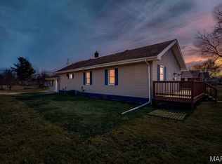 713 N Macoupin St, Gillespie, IL 62033