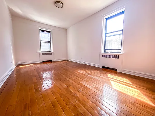 Rented by Voro New York | media 6