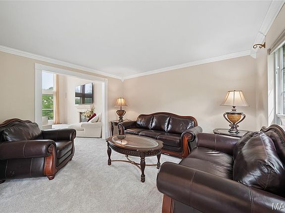 3rd image of 11920 Moorland Manor Ct