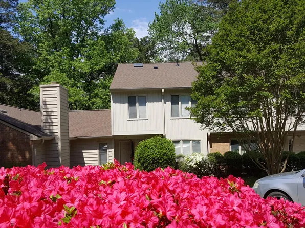 119 Woodbridge Ln, Chapel Hill, NC 27514