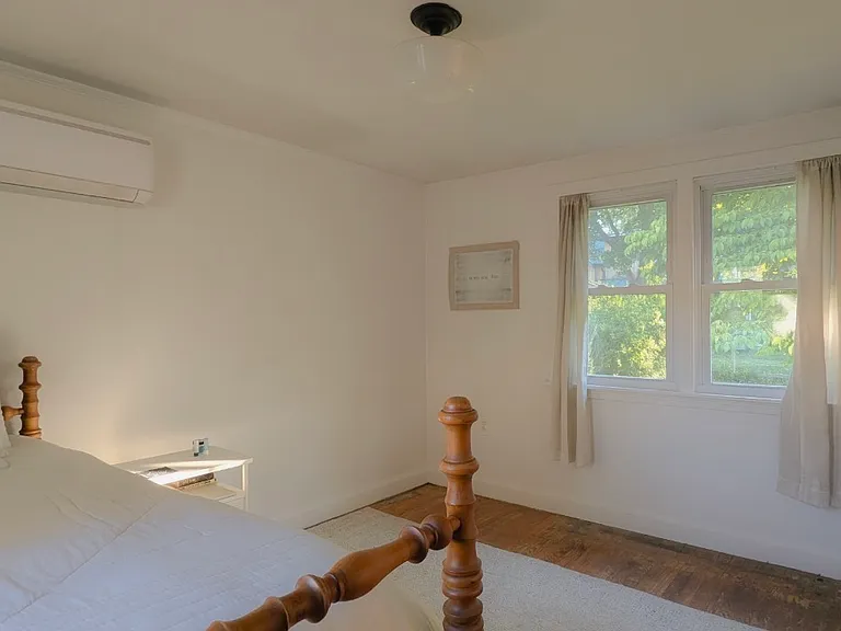 30 Ralph St — Photo 4