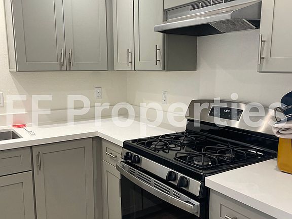 2nd image of 35151 Lucerne St #4