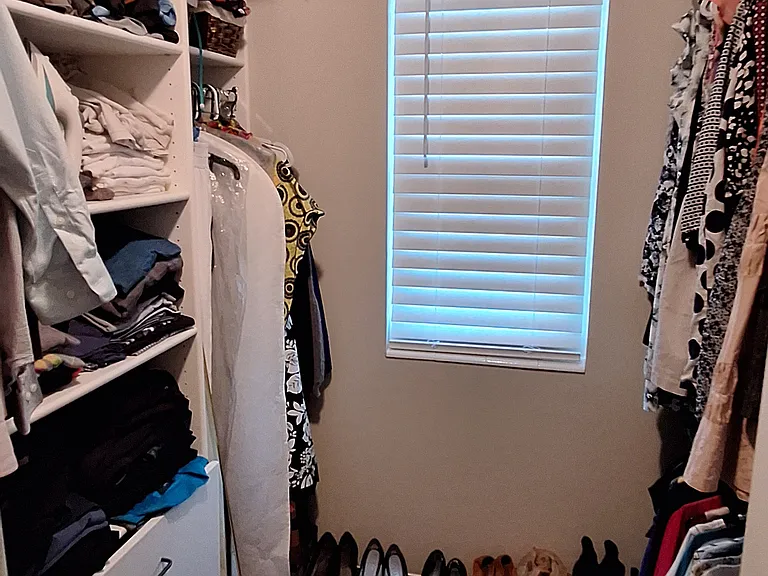 Walk in closet