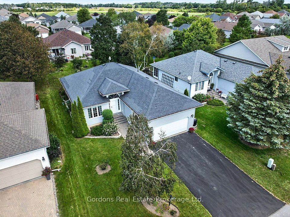 1st image of 39 Elmdale Dr