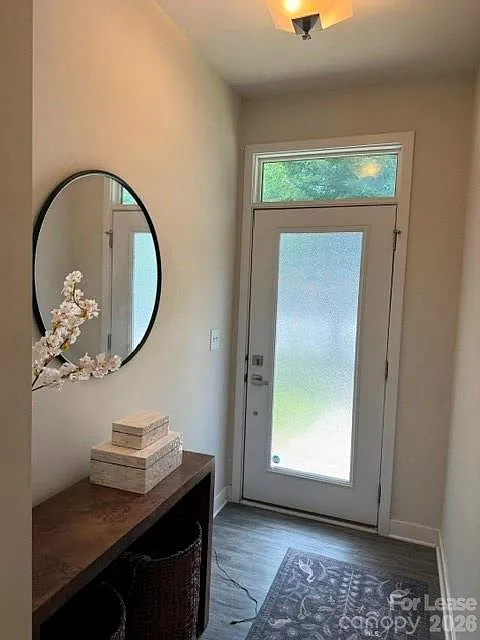 3 bed, 3.5 bath, 1845 sqft, $3,800 — Photo 2
