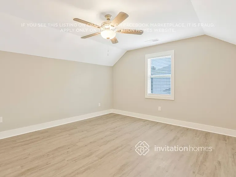 2449 Raven Cir — Photo 12