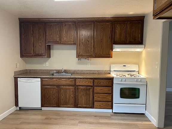 2nd image of 352 W Main Ave