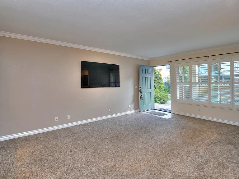 3663 San Remo Dr #1B — Photo 5