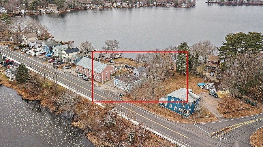2nd image of 269 Mattakeesett St