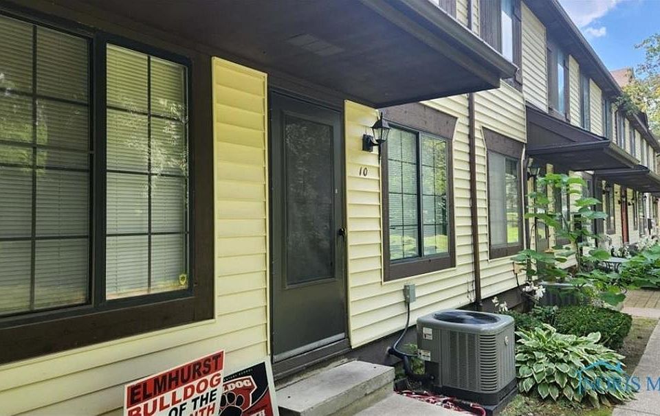1st image of 4515 W Bancroft St APT 10