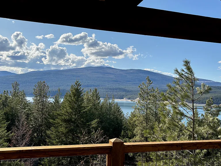 250 Eagles Nest Dr — Photo 3
