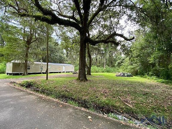 2nd image of 220 Cypress Villa Ln