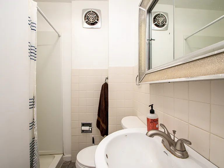 1405 W Barker Ave — Photo 8