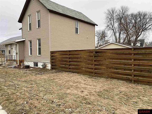 2nd image of 313 Armstrong Blvd S