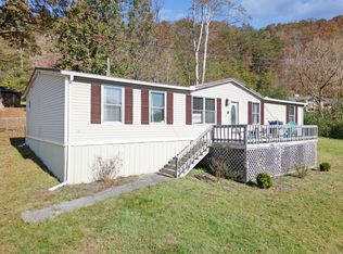 106 Waddle Ln, Prestonsburg, KY 41653
