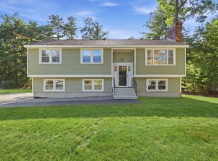 129 Hobbs Rd, Pelham, NH 03076
