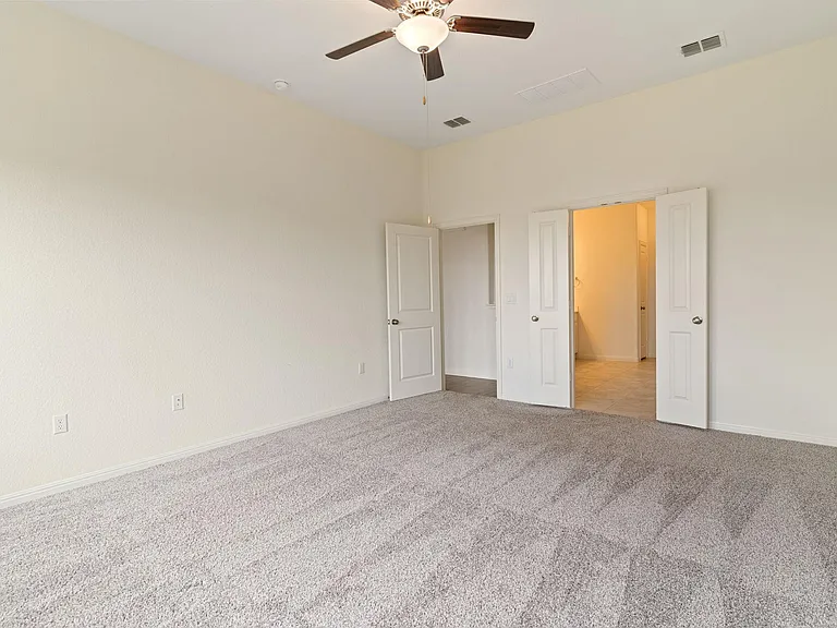 607 Allende Bnd — Photo 19